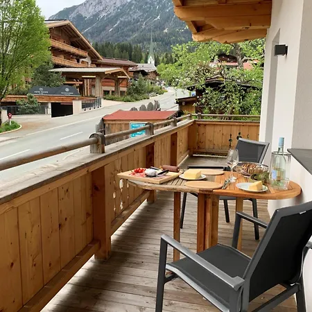 Διαμέρισμα Jade Scheffau am Wilden Kaiser