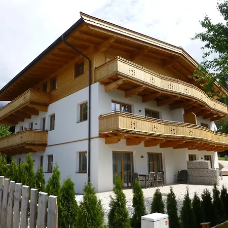 Jade Scheffau am Wilden Kaiser